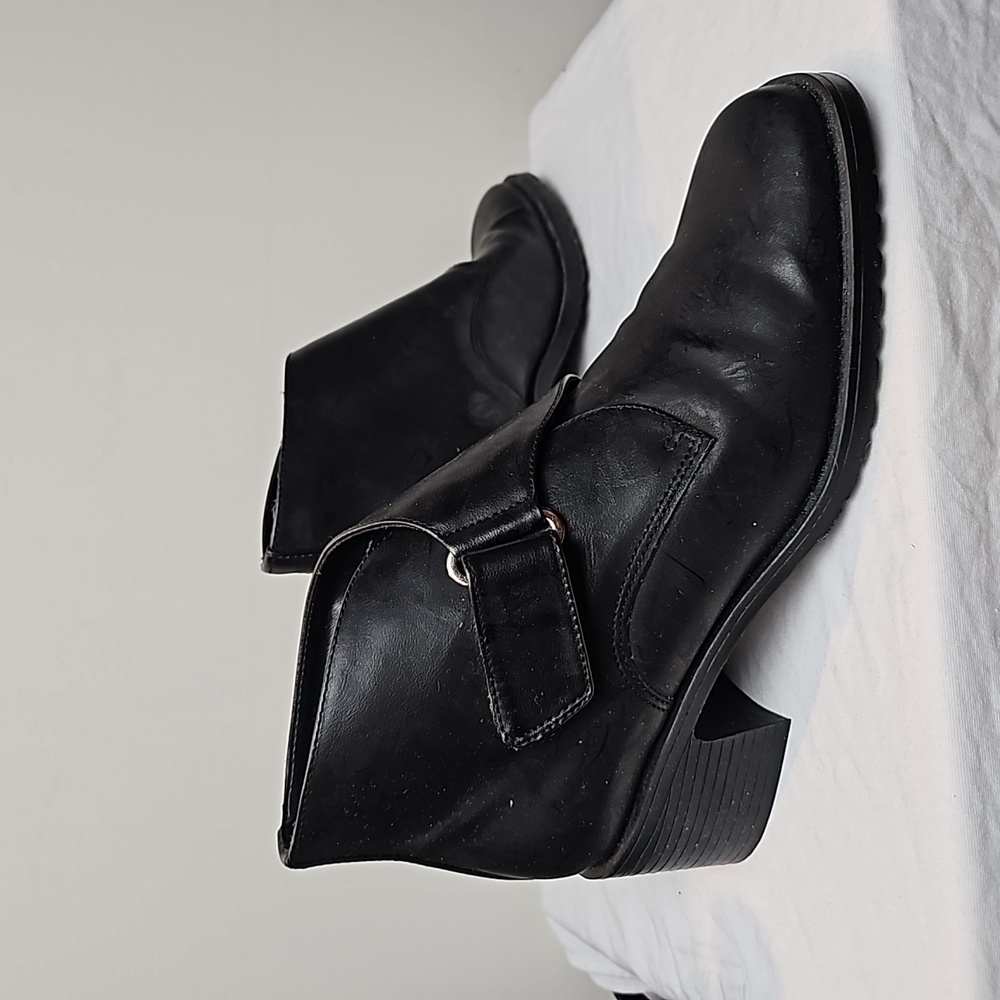 Sideout  Low Boot (8.5) - Picture 3 of 9